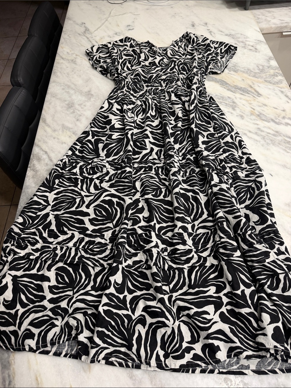Black and White Floral Print Maxi Dress - Women size medium